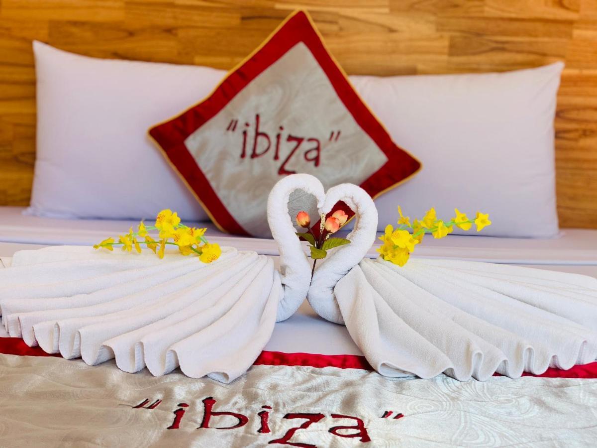 Ibiza Hostel Хуе Екстериор снимка